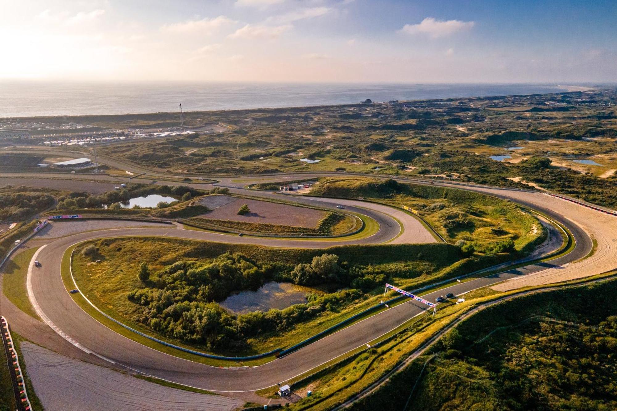 Studio Tara At The Beach With Private Parking Zandvoort Exteriér fotografie
